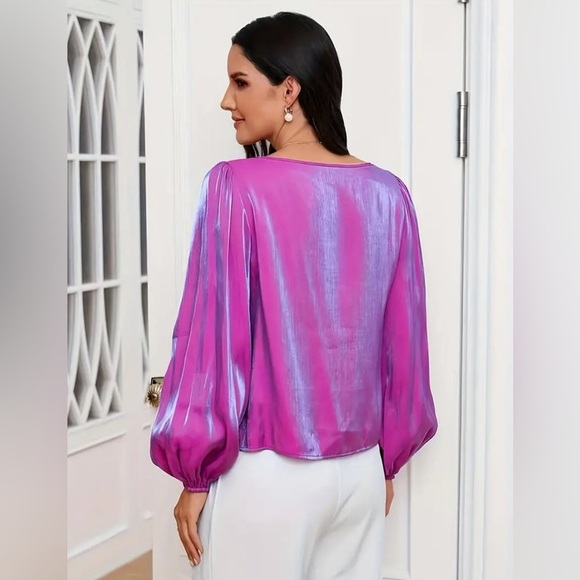 NIP-Iridescent lantern sleeve blouse - Picture 7 of 7